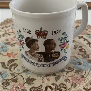 Queen's Silver Jubilee Commemorative Mug